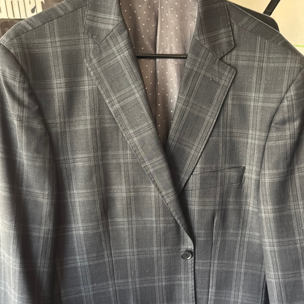 Gray Windowpane Blazer with Notched Lapel